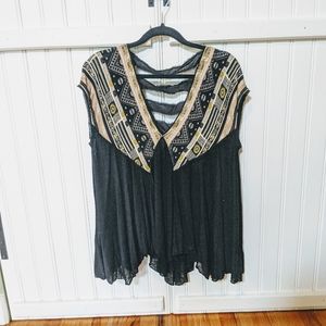 Free people flowy blouse! Great condition!